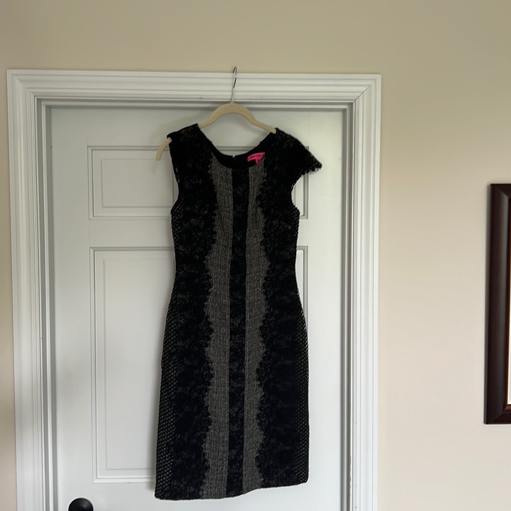 Betsy Johnson lace midi dress